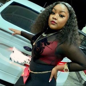 Meet your Posher, Armani